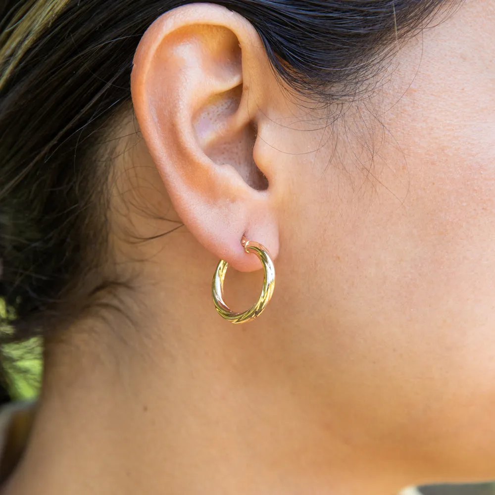 9ct Yellow Gold Hoop Earrings in 15mm with twist