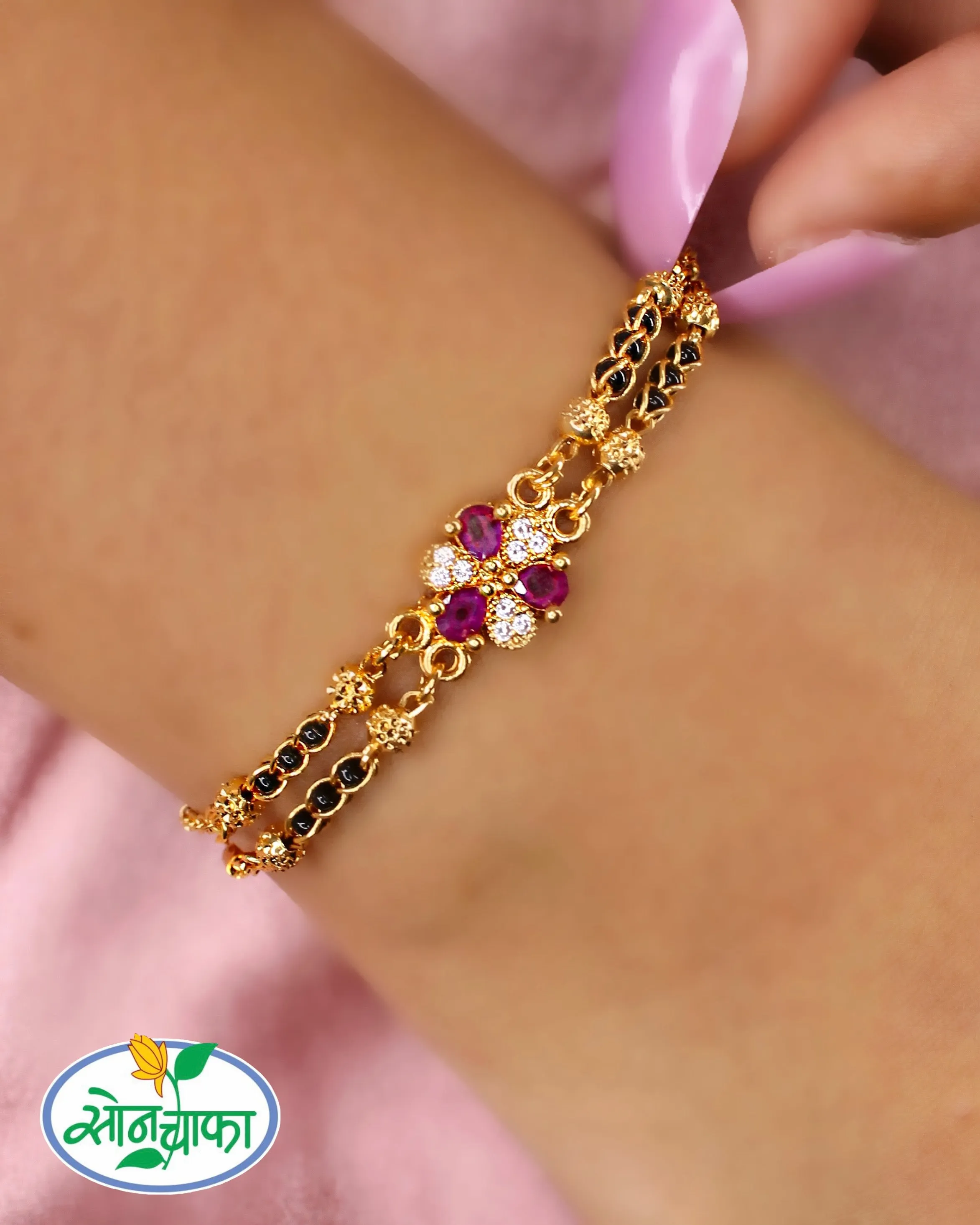 BEAUTIFUL GOLDEN BEADS BRACELATE