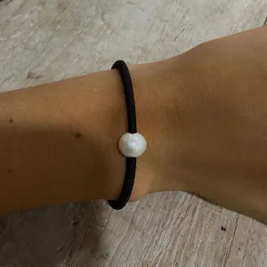 Ebony Shores Bracelet