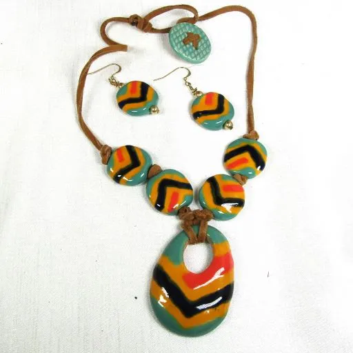 Kazuri Pendant Necklace & Earrings In Buttercup