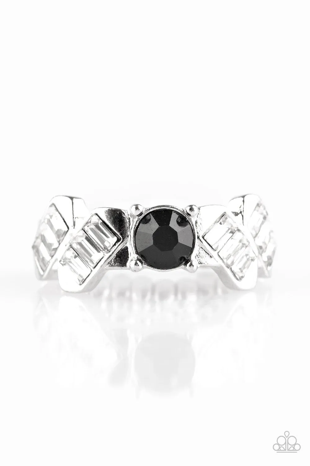 Paparazzi Ring ~ Luxury Loot - Black