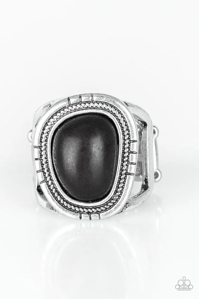 Paparazzi Ring ~ Out On The Range - Black