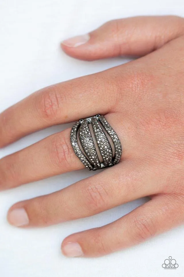 Paparazzi Ring - Roll Out The Diamonds - Black