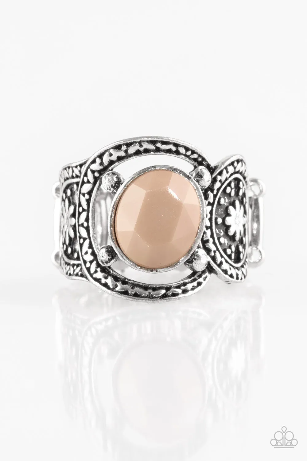 Paparazzi Ring ~ Vacation Vibes - Brown