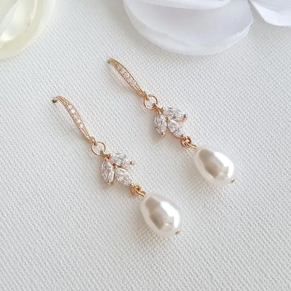 Pearl Dangle Earrings- Leila