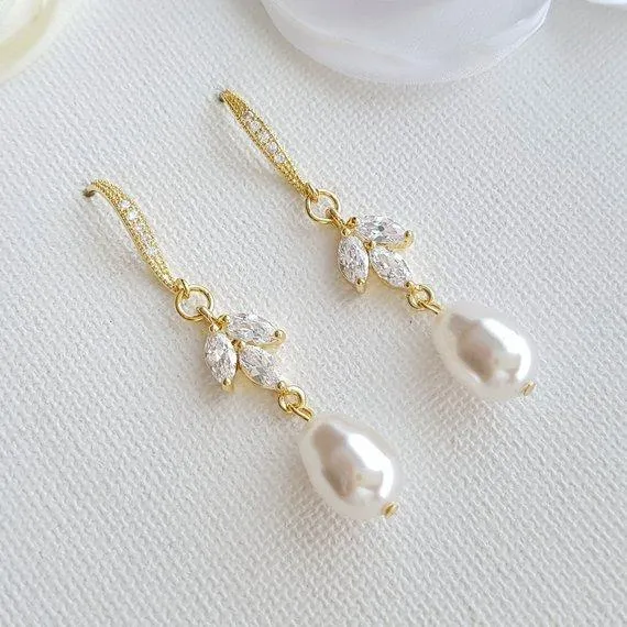 Pearl Dangle Earrings- Leila