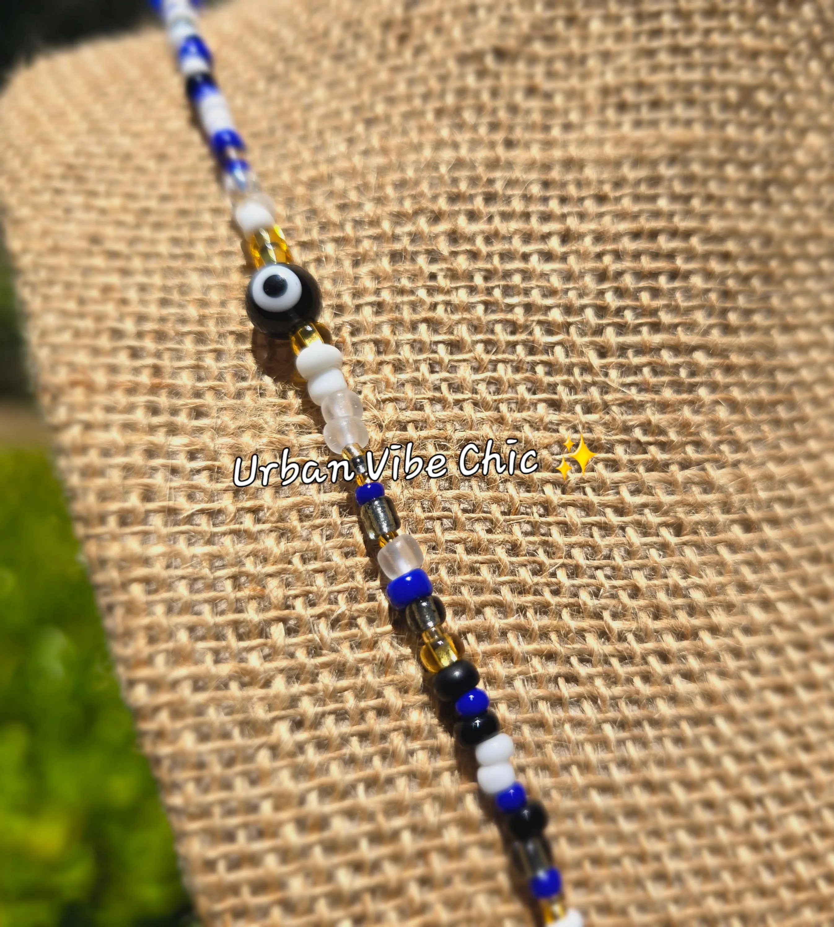 Royal Goddess Daisy Beaded Necklace |Flower Bead Bead Necklace | Urban Vibe Chic | Seed Bead Jewelry