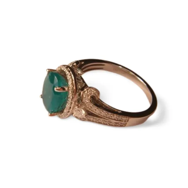 Stunning 14K Yellow Gold Emerald Diamond Cocktail Ring