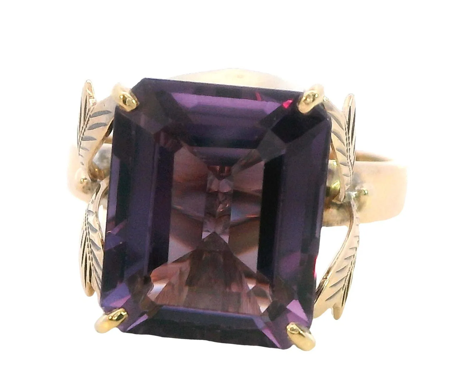 Stunning 9ct Yellow Gold Synthetic Sapphire Ring - Modern Brilliance