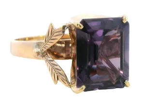 Stunning 9ct Yellow Gold Synthetic Sapphire Ring - Modern Brilliance