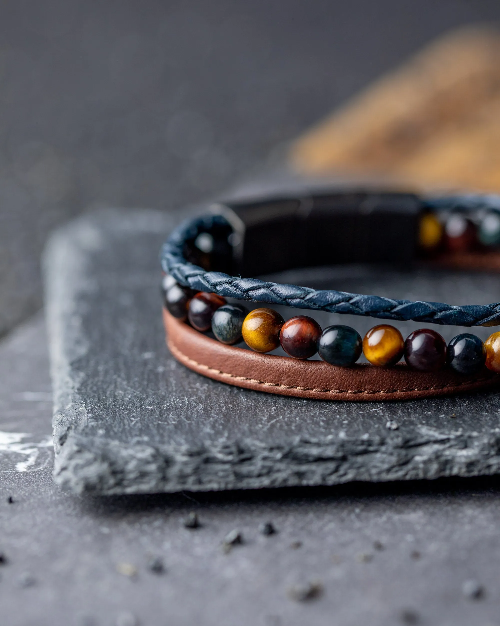 Triple bracelet with 6mm Tiger Eye stone and Nappa leather